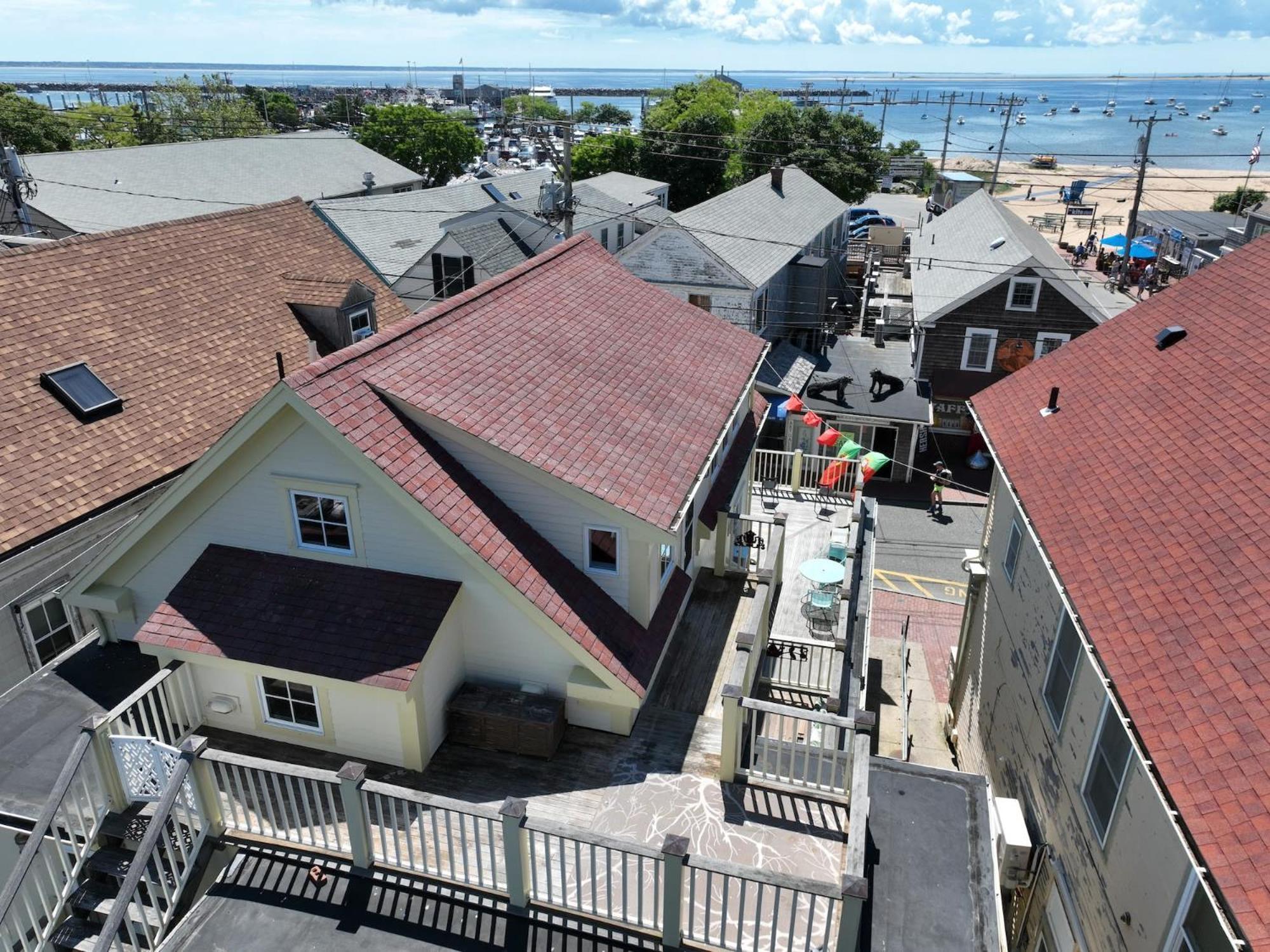 Appartement Center Of Town Steps Away Private Deck à Provincetown Extérieur photo